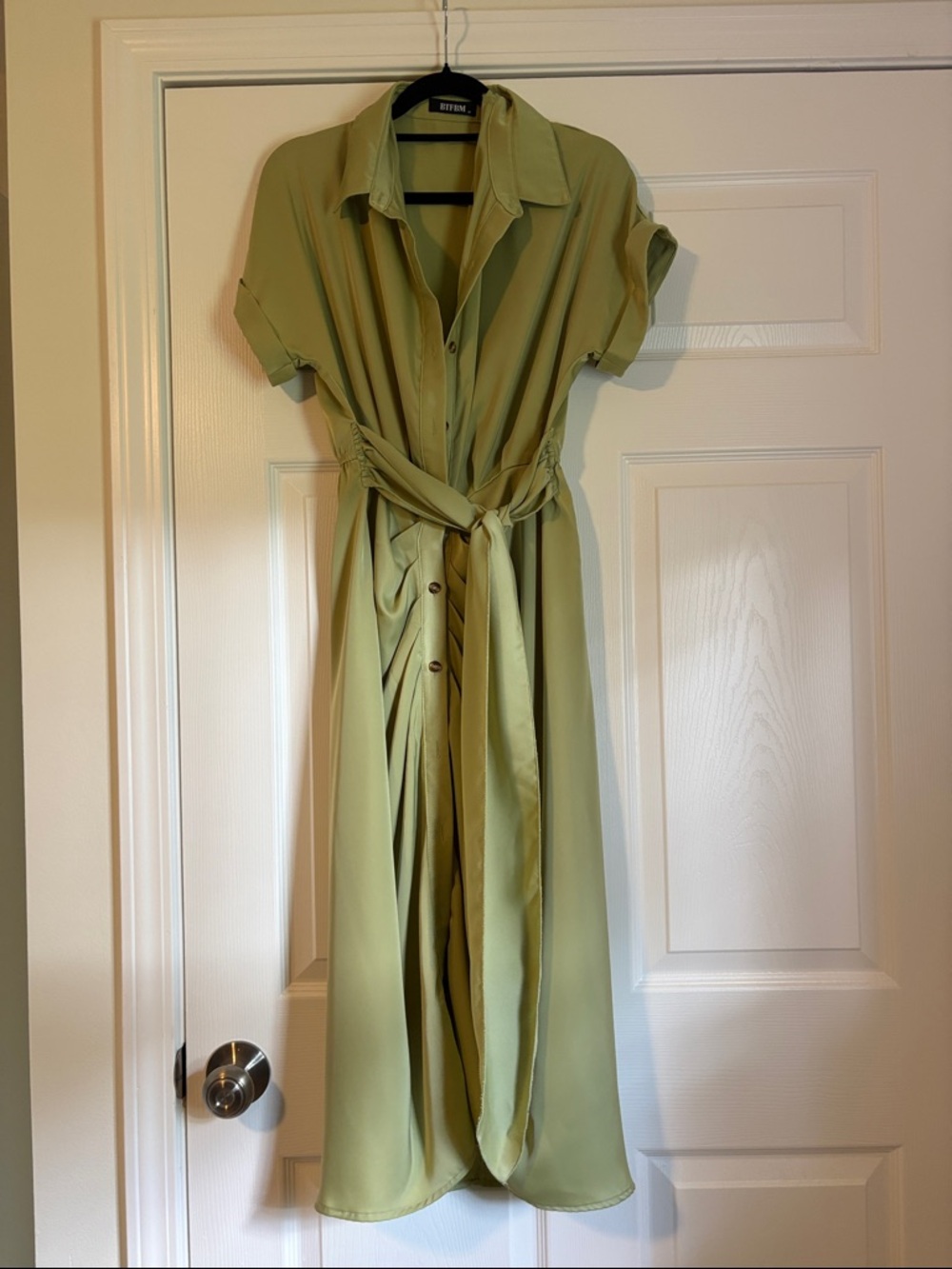Amazon Dress - Picture 2 of 5